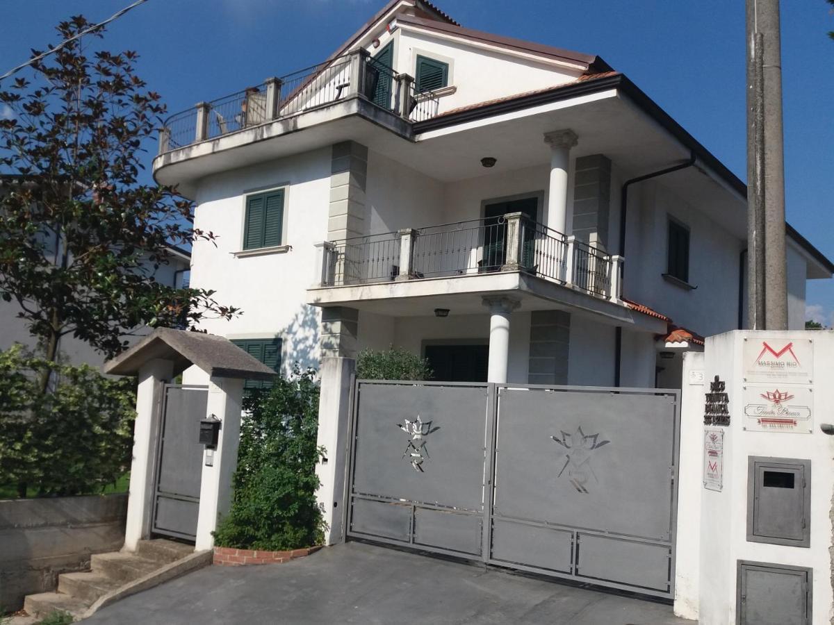 B&B Tenuta Bianca Oliveto Citra Buitenkant foto