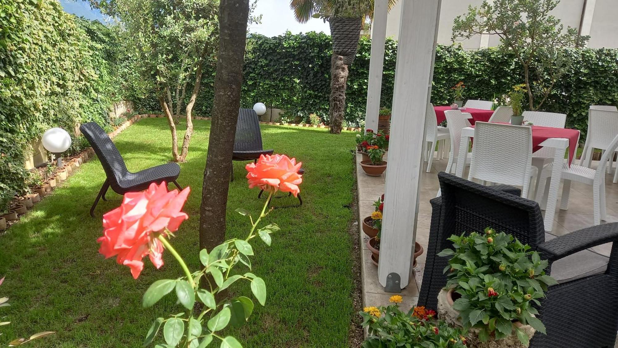 B&B Tenuta Bianca Oliveto Citra Buitenkant foto